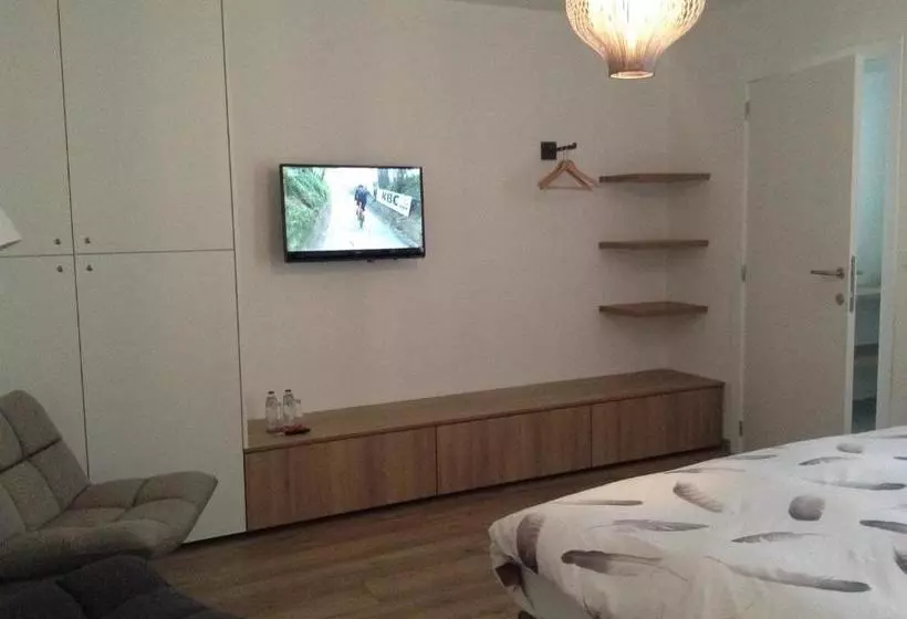 Pluimpapaver Hotel & Glamping