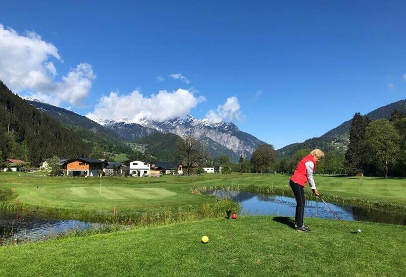 בית מלון כפרי Vitalquelle Montafon