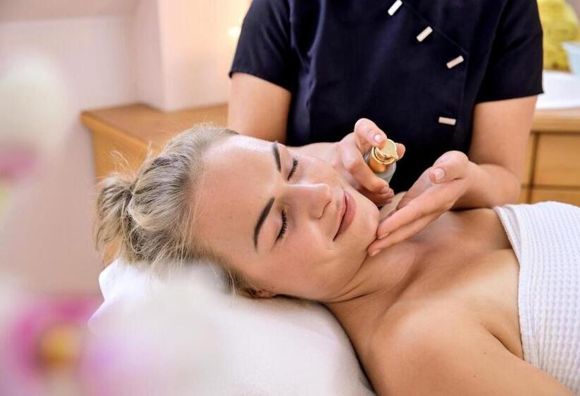 בית מלון כפרי Vitalquelle Montafon