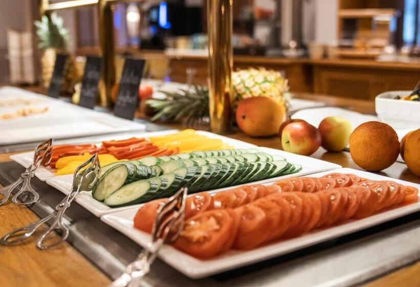 בית מלון כפרי Vitalquelle Montafon