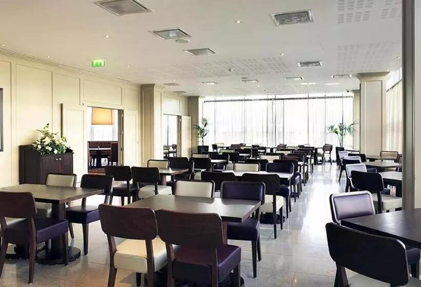 Clayton Hotel Leopardstown
