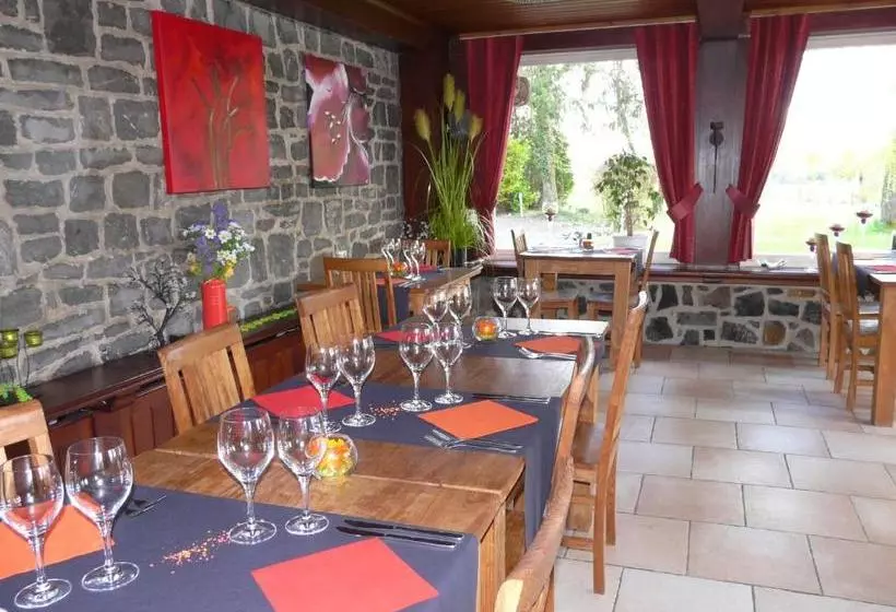 هتل Auberge Grill Le Freyr
