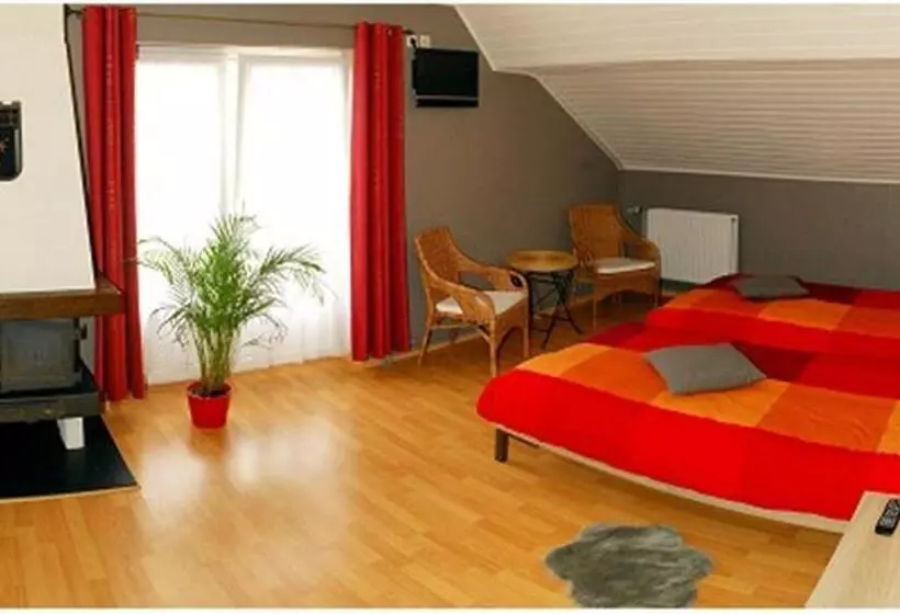 هتل Auberge Grill Le Freyr
