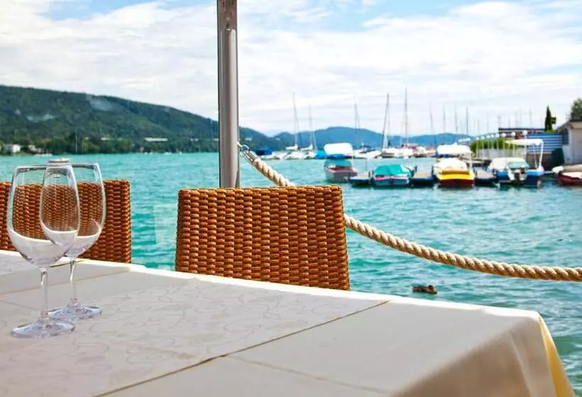 ホテル Restaurant Veldener Traumschiff Direkt Am See In 2min Im Zentrum