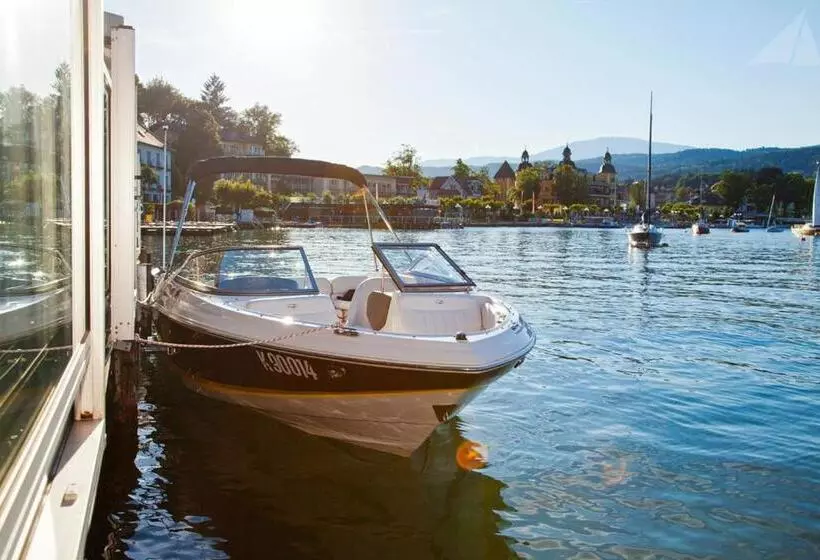ホテル Restaurant Veldener Traumschiff Direkt Am See In 2min Im Zentrum