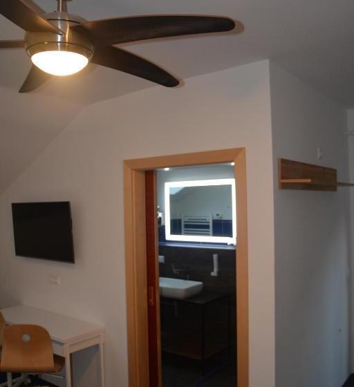 فندق Restaurant Veldener Traumschiff Direkt Am See In 2min Im Zentrum