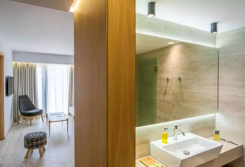 هتل Ibis Styles Heraklion Central