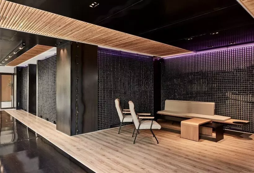 هتل Ibis Styles Heraklion Central