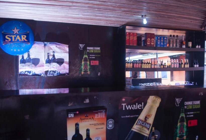 هتل Jade Guesthouse