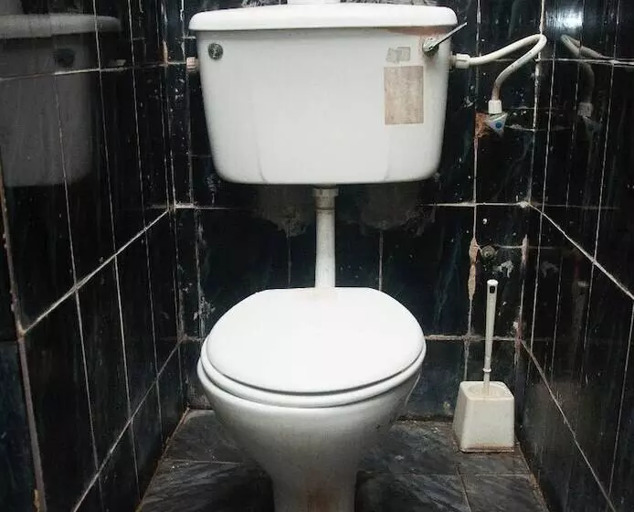 هتل Jade Guesthouse