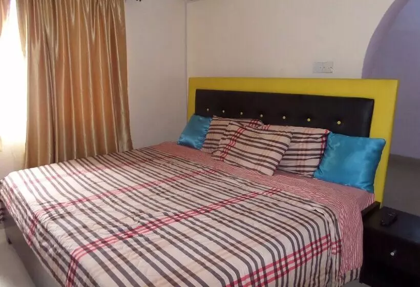 هتل Jade Guesthouse