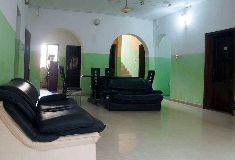 هتل Jade Guesthouse