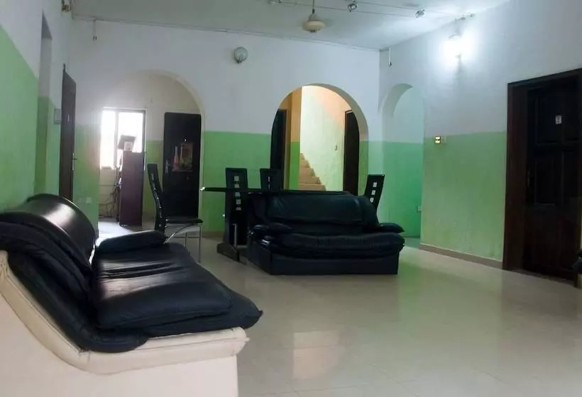 هتل Jade Guesthouse