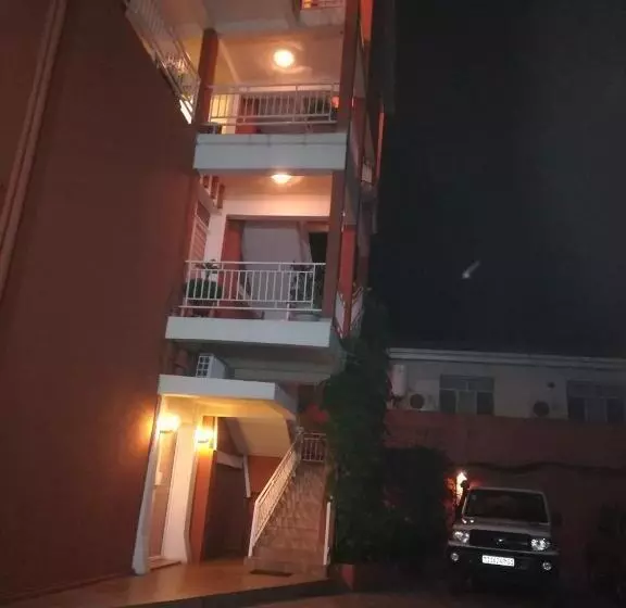 هتل Vivi Palace