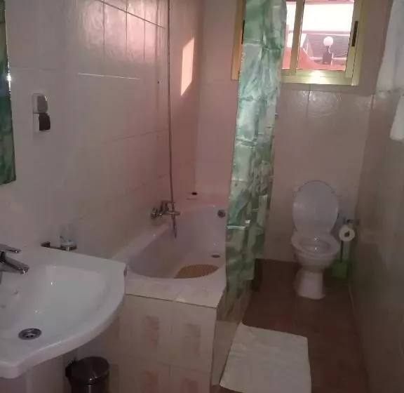 هتل Vivi Palace