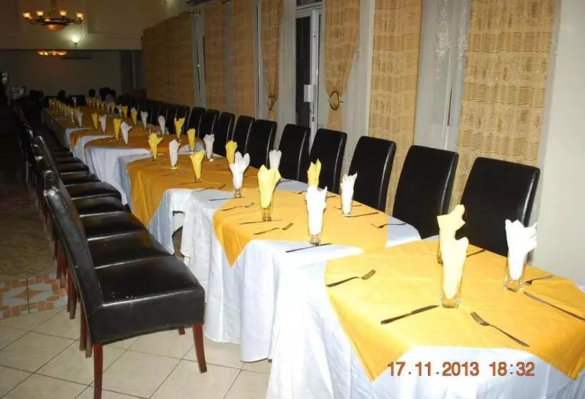 هتل Vivi Palace