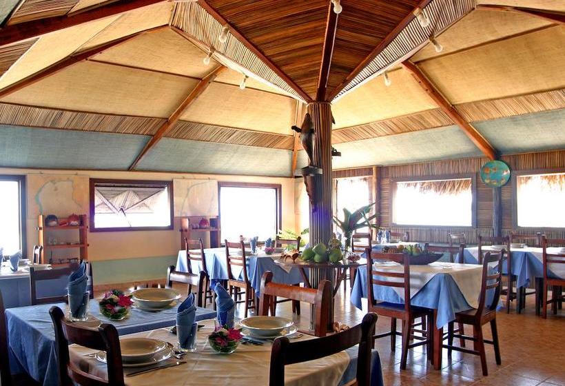 Hotel Moramora Village