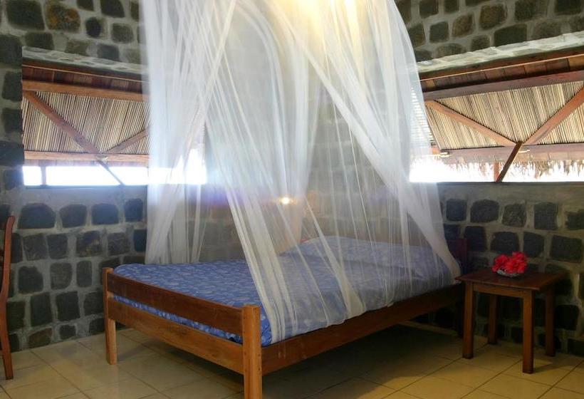 Hotel Moramora Village