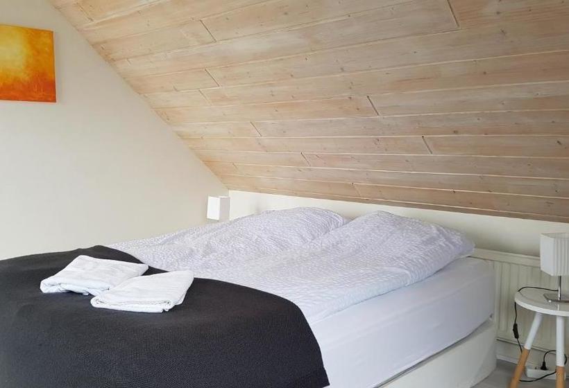 Akranes Hi Hostel - Staywest