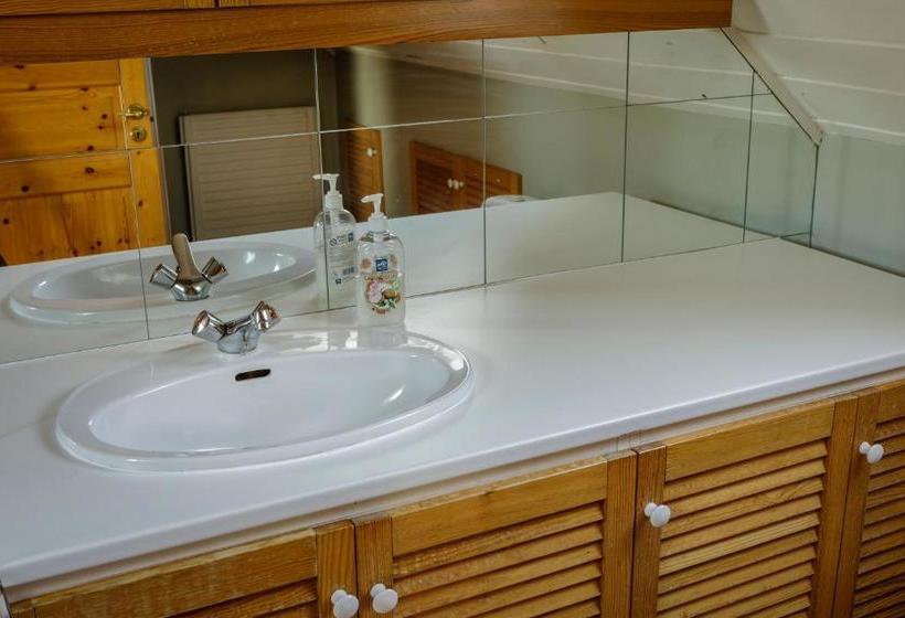 Akranes Hi Hostel - Staywest