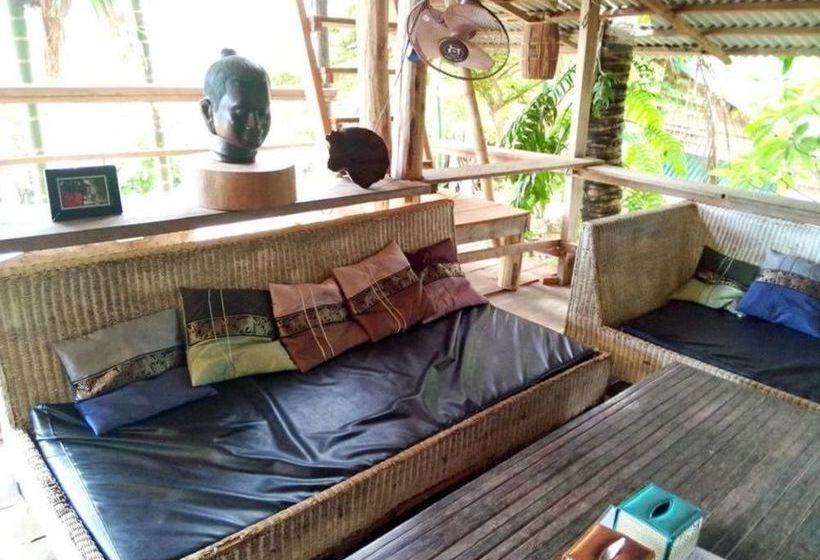 تختخواب و صبحانه Kepmandou Loungebar