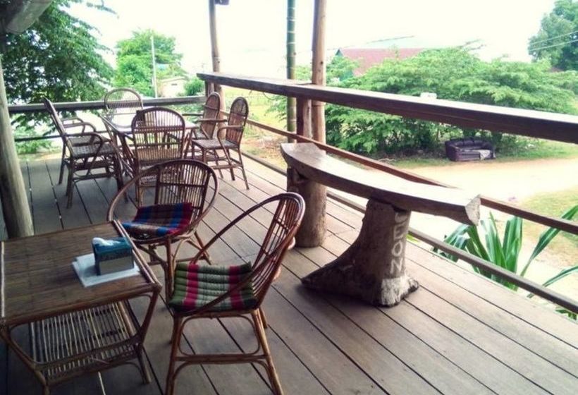 تختخواب و صبحانه Kepmandou Loungebar