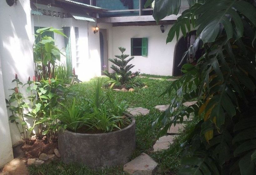 تختخواب و صبحانه Kepmandou Loungebar