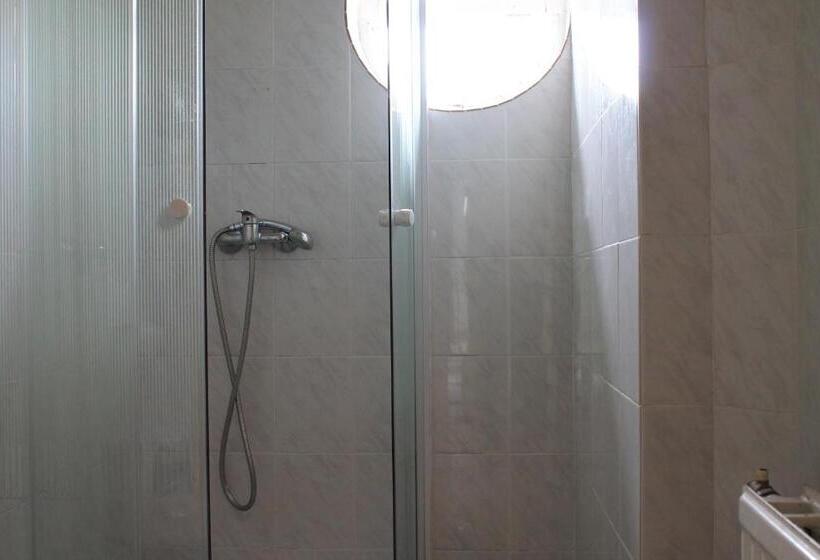 مبيت وإفطار Király Szálló & Panzió