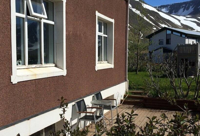 تختخواب و صبحانه Litlabýli Guesthouse