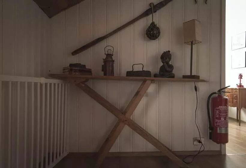 تختخواب و صبحانه Litlabýli Guesthouse