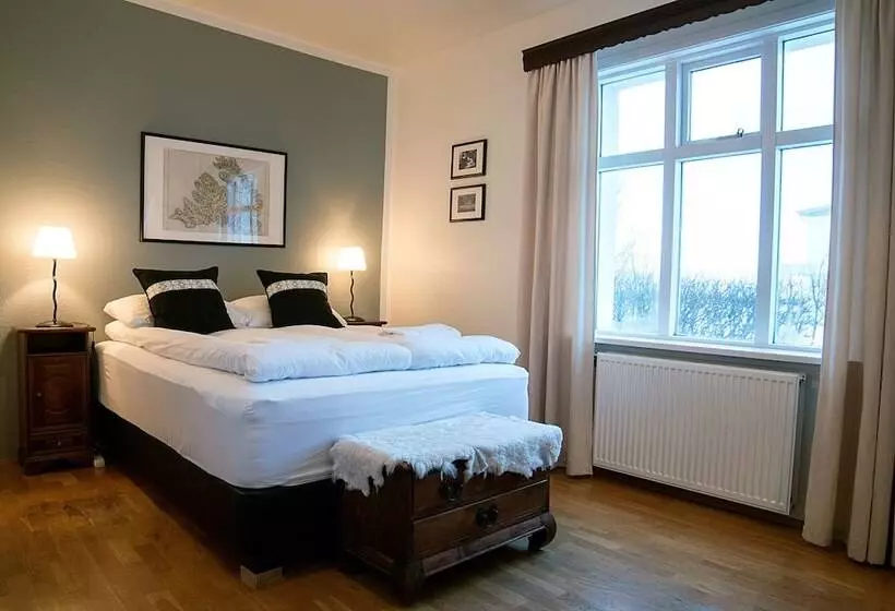 تختخواب و صبحانه Litlabýli Guesthouse