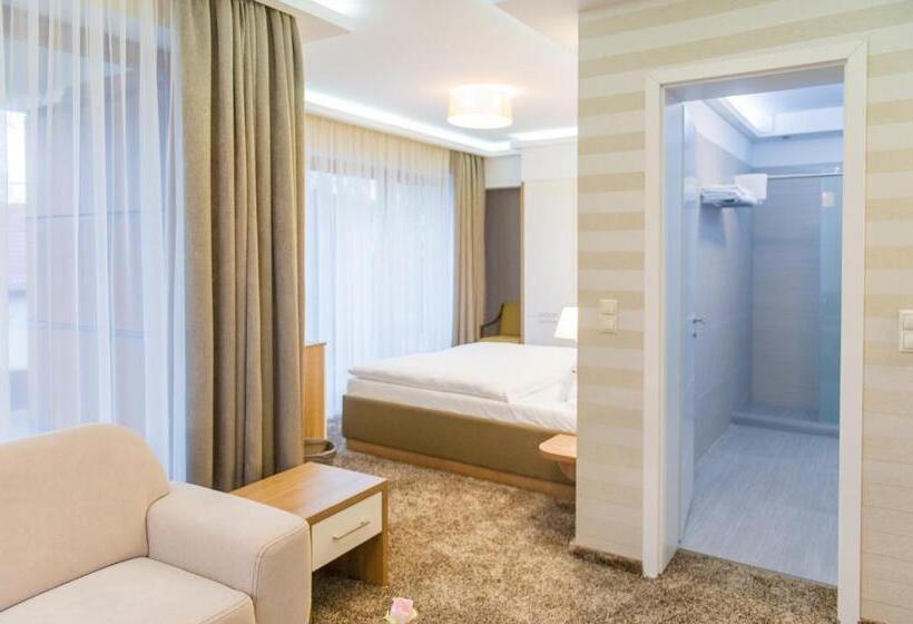 בית מלון כפרי Bh Kristály