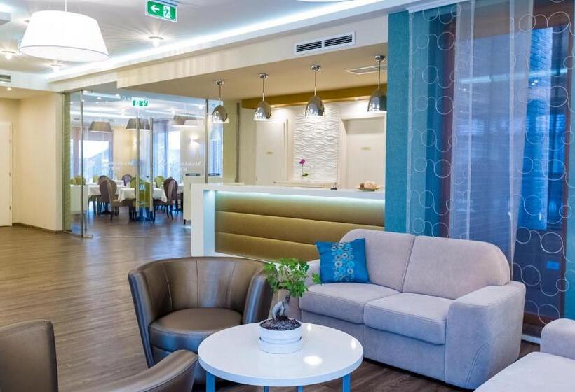 בית מלון כפרי Bh Kristály