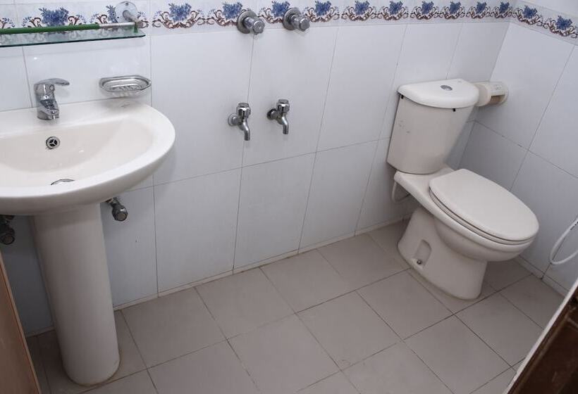 هتل Hyperion Sea World