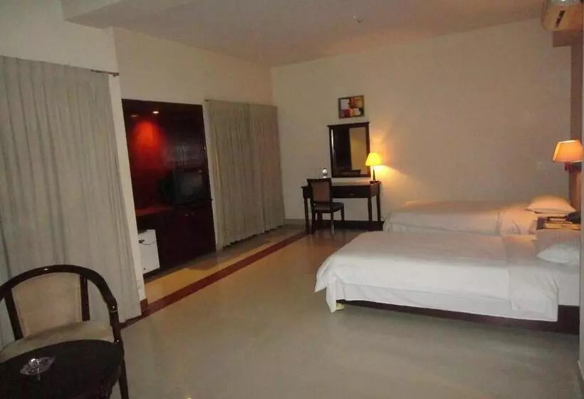 هتل Nirvana Inn