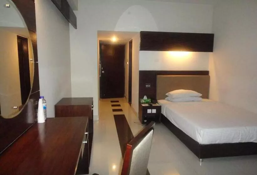 هتل Nirvana Inn