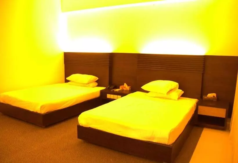 هتل Nirvana Inn