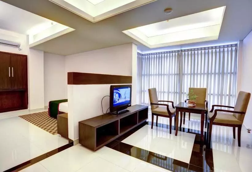 هتل Nirvana Inn