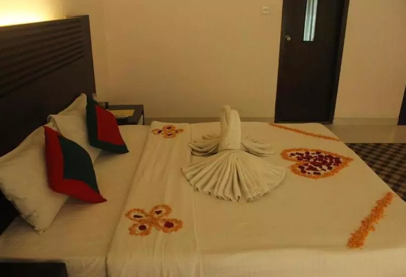 هتل Nirvana Inn