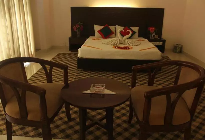 هتل Nirvana Inn