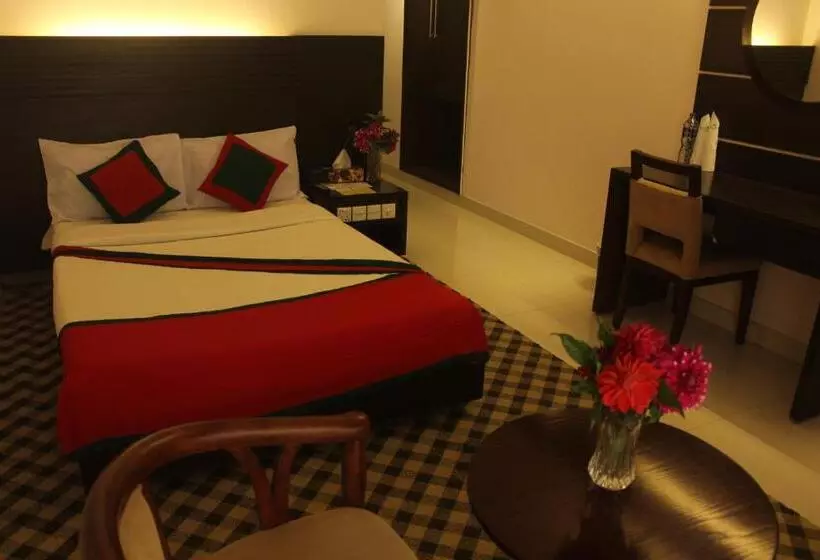 هتل Nirvana Inn