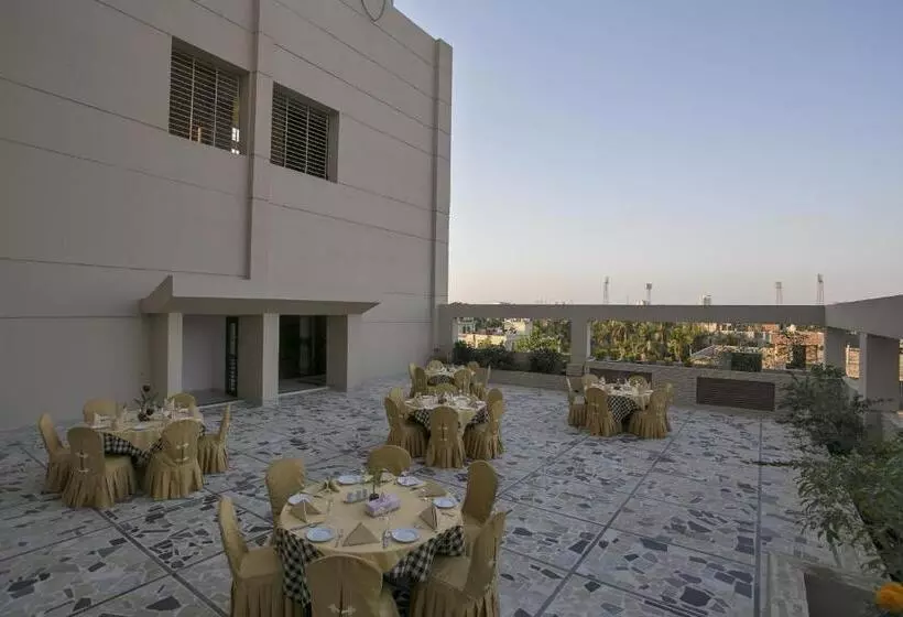 هتل Nirvana Inn