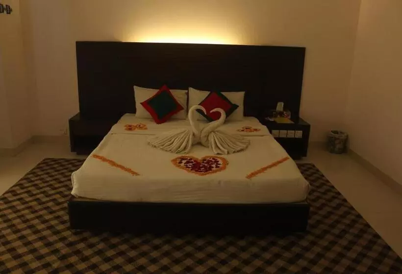 هتل Nirvana Inn