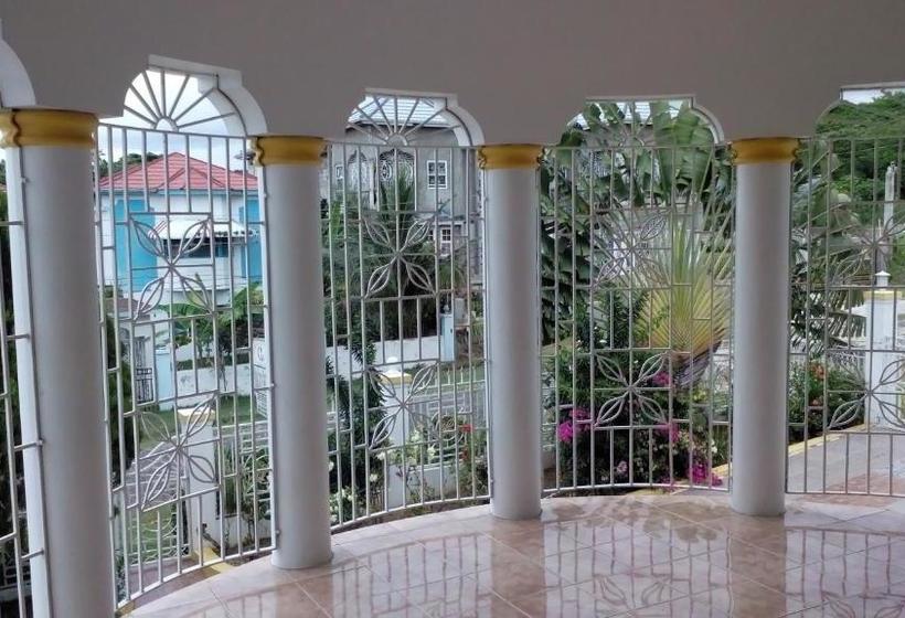 هتل Star Castle Guest House