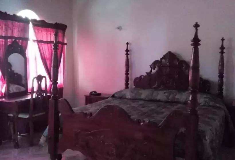 هتل Star Castle Guest House