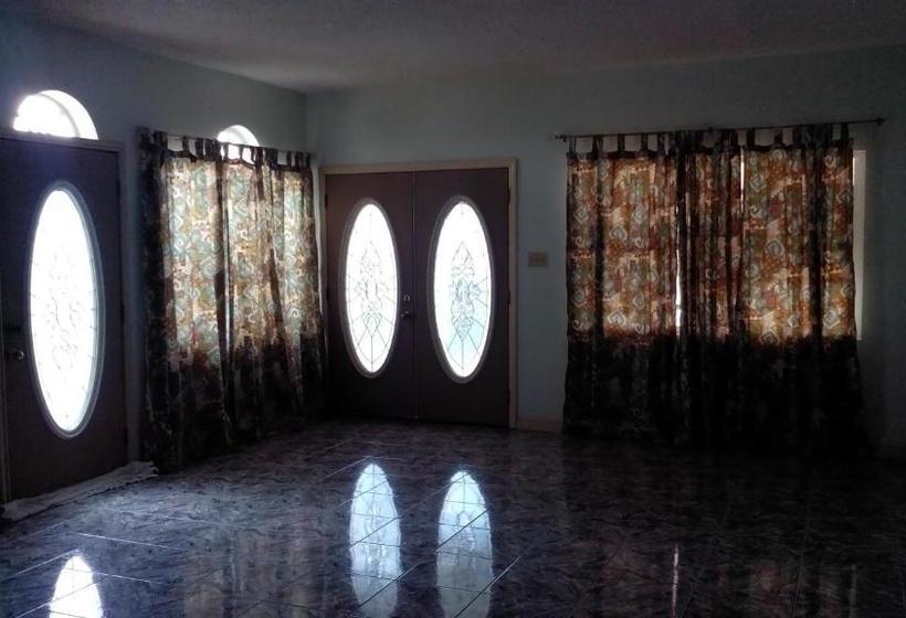 هتل Star Castle Guest House