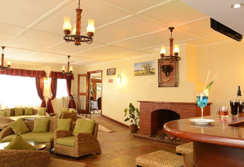 هتل The White Rhino