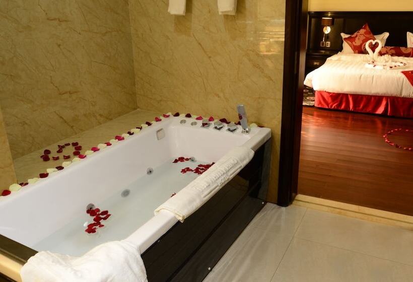 هتل The White Rhino