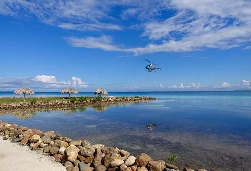 استراحتگاه Royal Belize