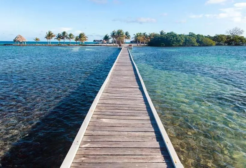 استراحتگاه Royal Belize